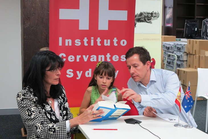 Convenio de colaboración entre la FCEA y el Instituto Cervantes 
