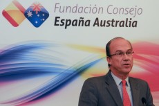 El Director General de Relaciones Económicas Internacionales y Asuntos Energéticos y Secretario General de la Fundación, José Eugenio Salarich, durante su intervención.