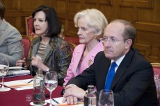Imagen de la reunión de la Gobernadora Central de Australia con el Patronato de la Fundación Consejo España-Australia.