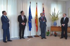 Acto de entrega de la la Orden del Mérito Civil en la Embajada de España en Canberra
