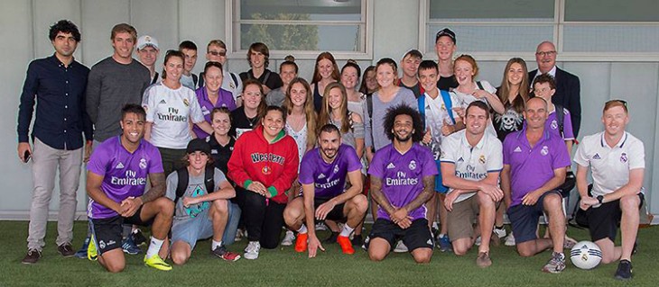 Alumnos de la Fundación Real Madrid en Australia visitan Madrid