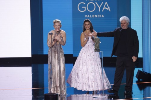 Cate Blanchett recibe el primer Goya Internacional