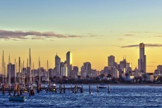 Australia vigilará la compra de infraestructuras por extranjeros